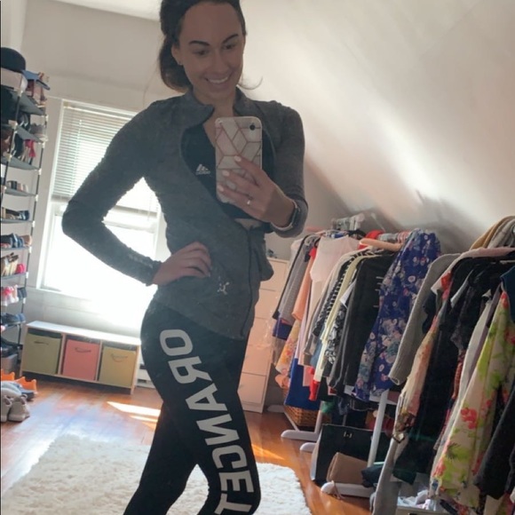 Meet your Posher, Jules - Picture 3 of 8